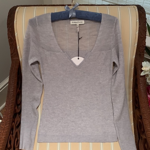 WEEKEND STORIES INTERMIX ROXY SWEATER IN LIGHT GREY SOFT JERSEY SIZE MEDIUM - Picture 7 of 16